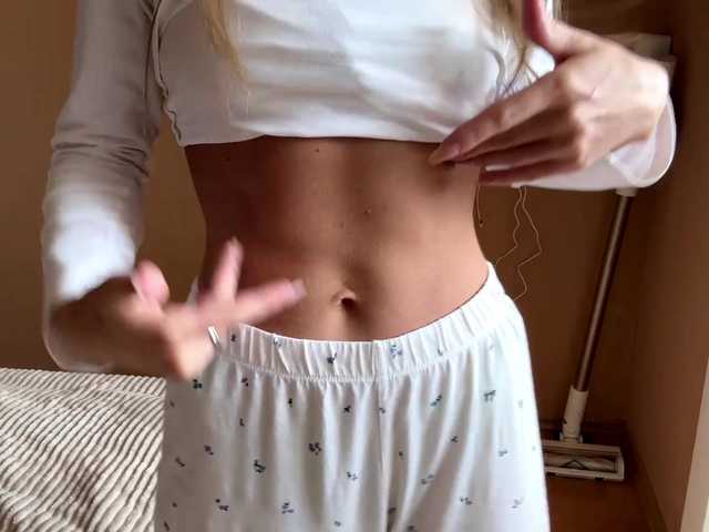BlondellFriot live cam on BongaCams