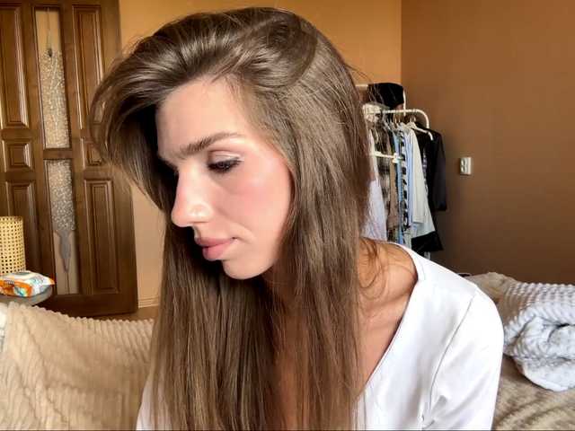BlondellFriot live cam on BongaCams