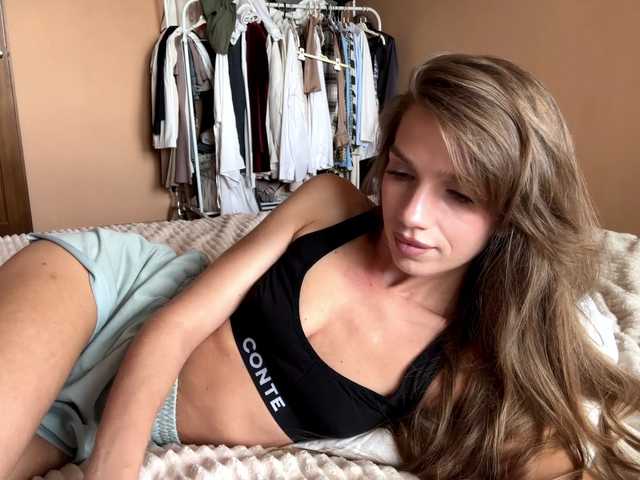 BlondellFriot live cam on BongaCams