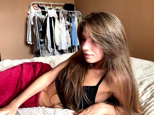 BlondellFriot live cam on BongaCams