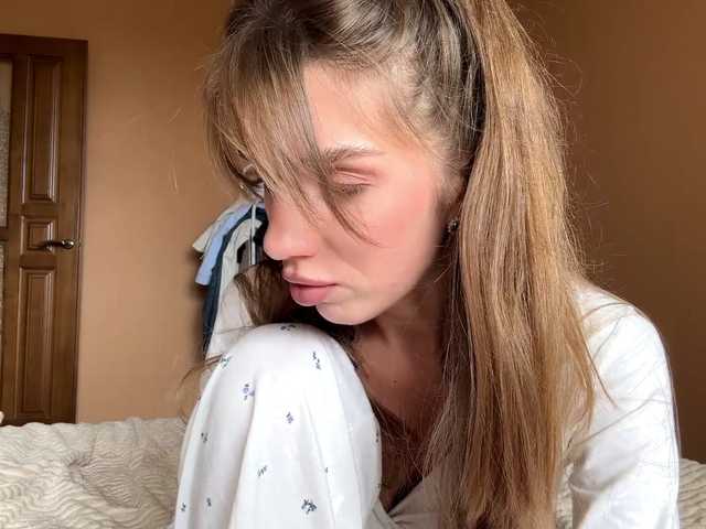 BlondellFriot live cam on BongaCams