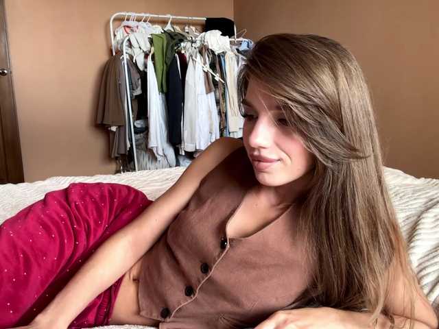 BlondellFriot live cam on BongaCams