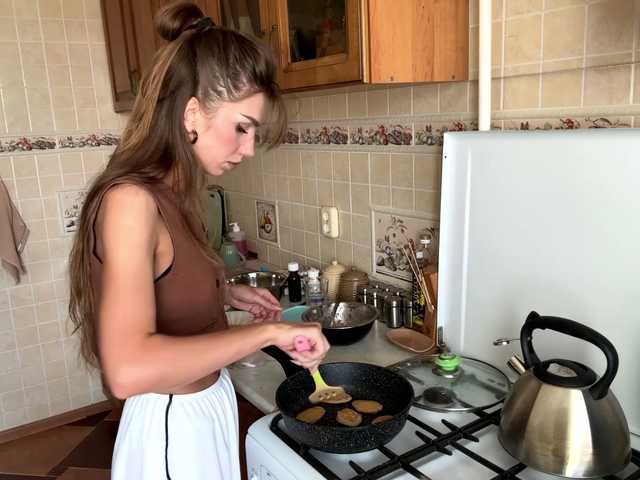 BlondellFriot live cam on BongaCams