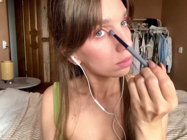 BlondellFriot live cam on BongaCams