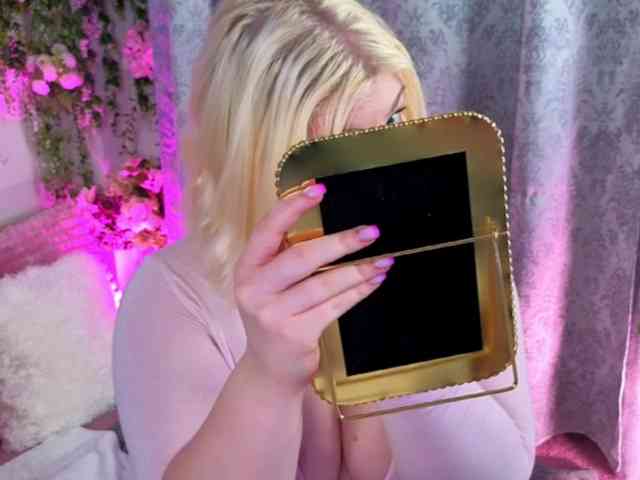 JosephineMoon webcam