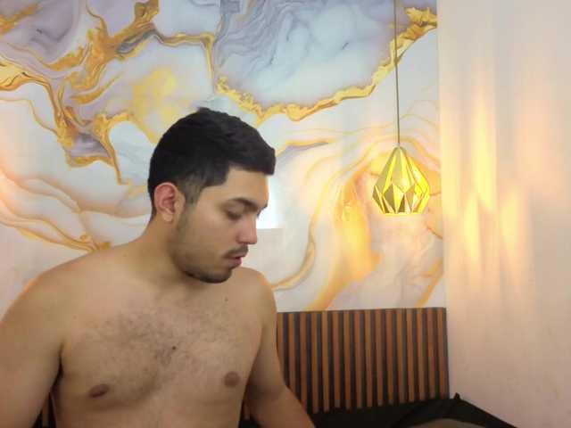 Hanna-Aron's BongaCams show and profile