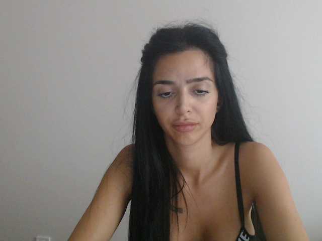 Gloriyapg live cam on BongaCams