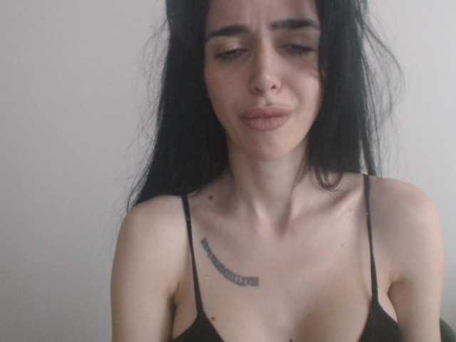 Gloriyapg, 31 y/o - Live Cam on BongaCams
