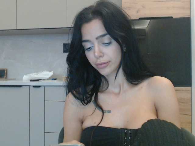 Gloriyapg live cam on BongaCams