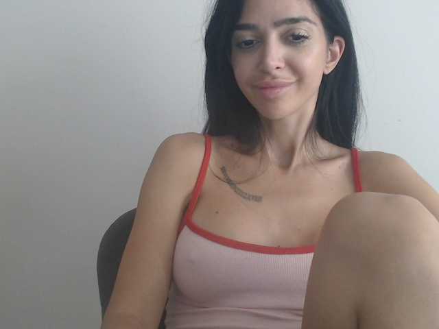 Gloriyapg live cam on BongaCams