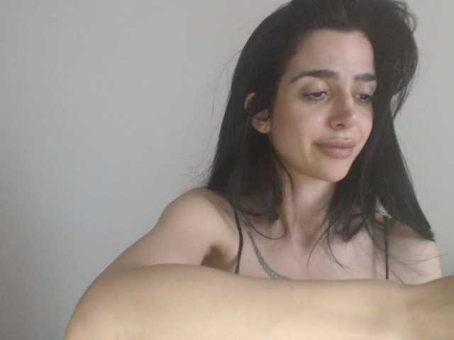 Gloriyapg live cam on BongaCams