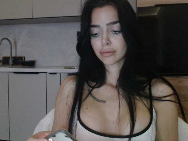 Gloriyapg live cam on BongaCams