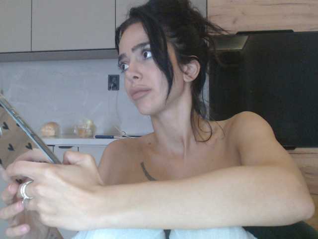 Gloriyapg webcam