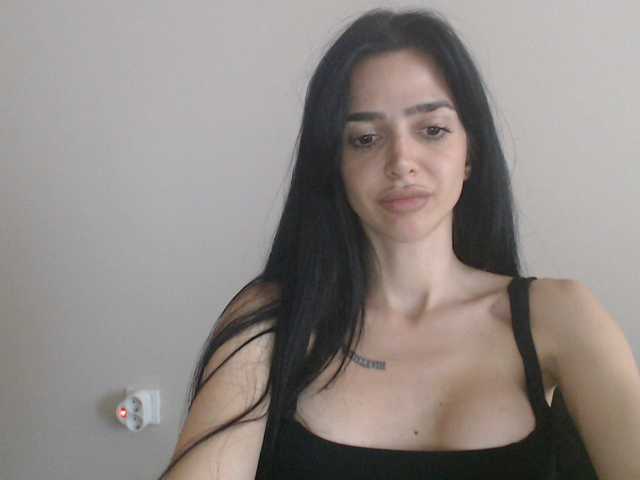 Gloriyapg live cam on BongaCams