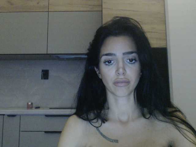 Gloriyapg, en vivo ahora en BongaCams