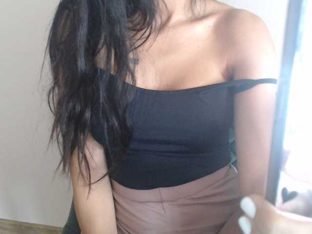 Gloriyapg live cam on BongaCams