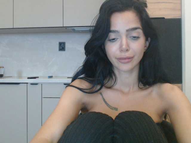 Gloriyapg, en vivo ahora en BongaCams