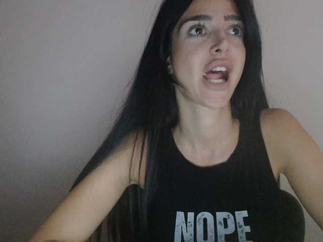 Gloriyapg live cam on BongaCams