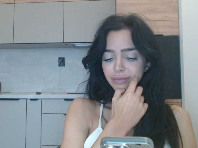 Gloriyapg, live now on BongaCams
