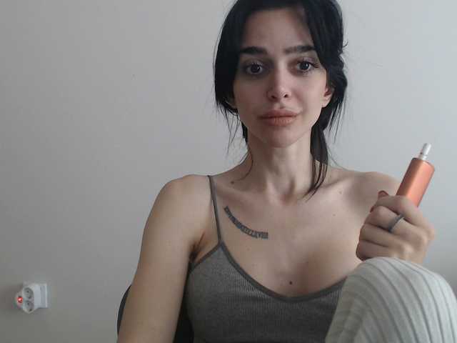 Gloriyapg live cam on BongaCams