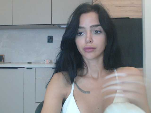 Gloriyapg live cam on BongaCams