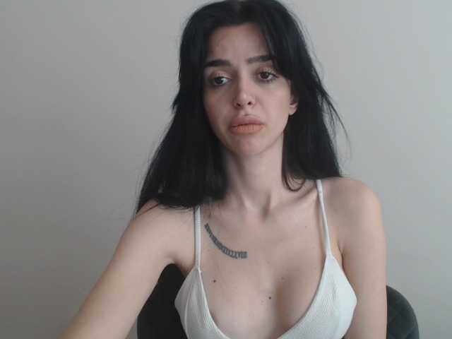 Gloriyapg live cam on BongaCams