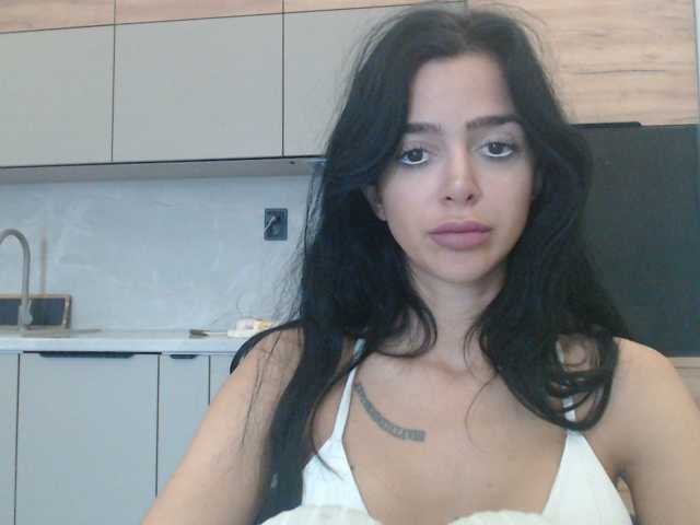 Gloriyapg, en directo ahora en BongaCams