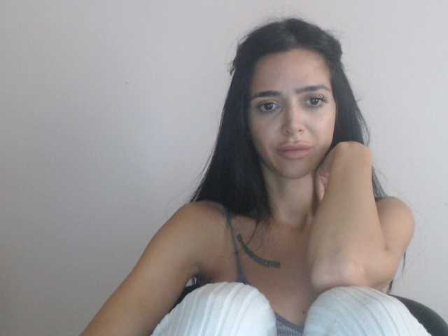 Gloriyapg live cam on BongaCams