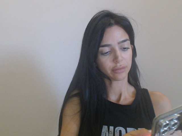 le modèle Gloriyapg est en webcam porno dans un show sur le site bongacams, il possède les tags suivants: White/Caucasian,Brunette,Shaved