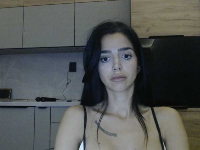 Gloriyapg live cam on BongaCams