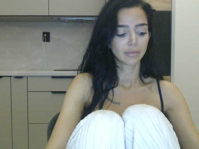 Gloriyapg live cam on BongaCams