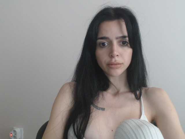 Gloriyapg live cam on BongaCams