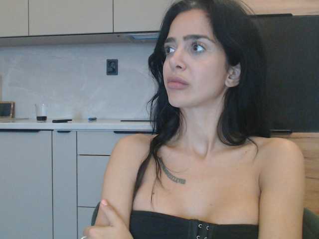 Gloriyapg, en vivo ahora en BongaCams