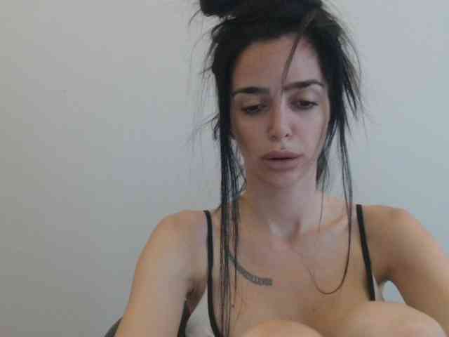 Gloriyapg webcam