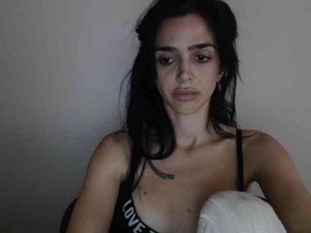 Gloriyapg webcam