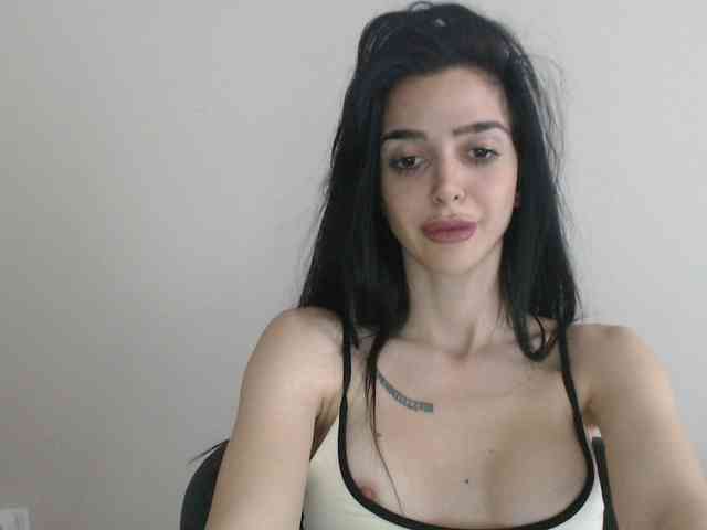 Gloriyapg webcam