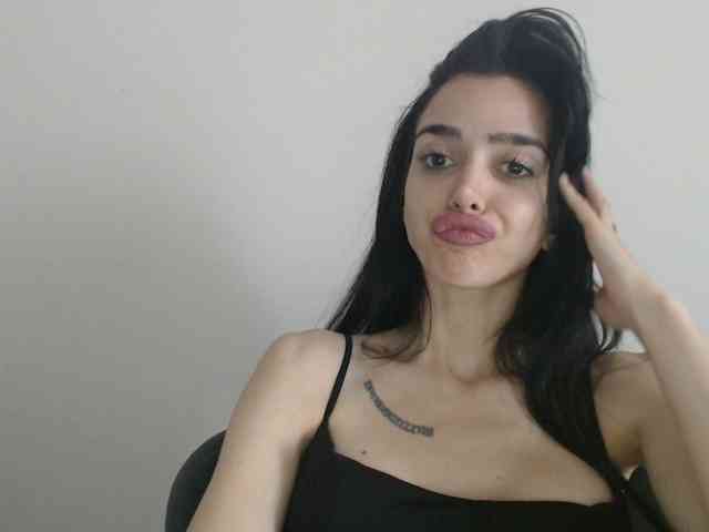 Gloriyapg webcam