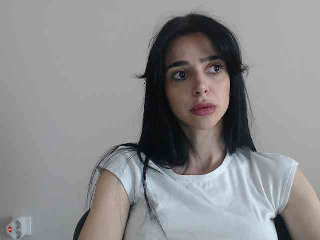 Gloriyapg webcam