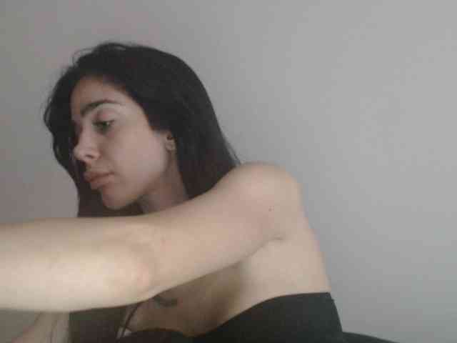 Gloriyapg webcam