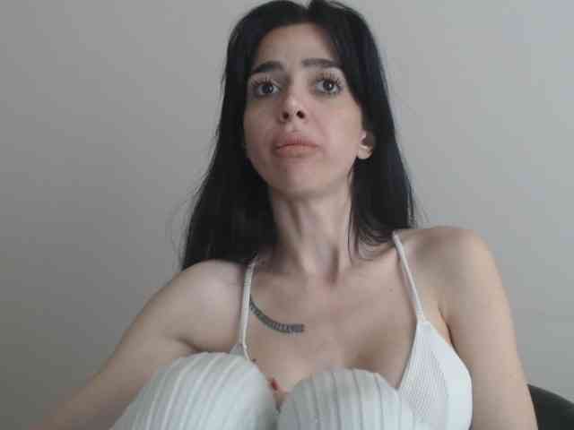 Gloriyapg webcam