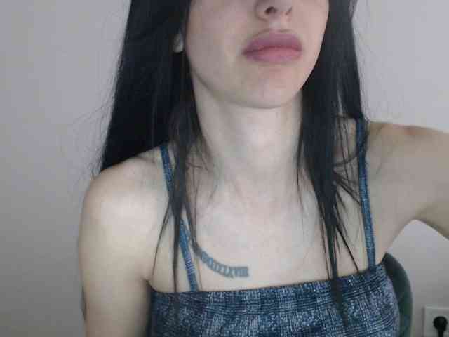 Gloriyapg webcam