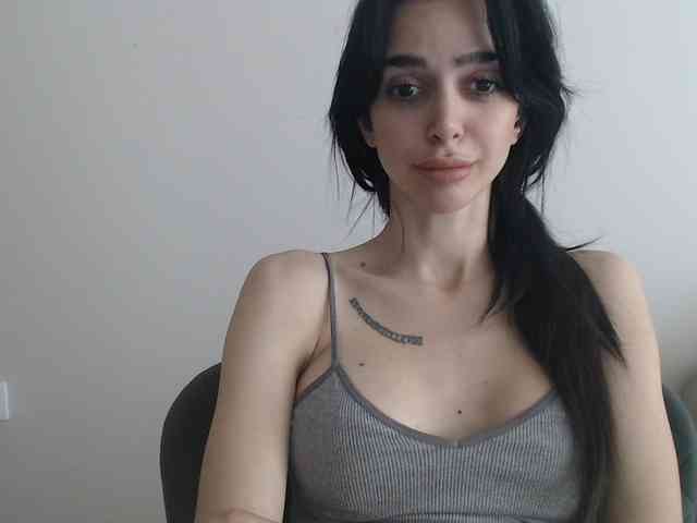 Gloriyapg webcam