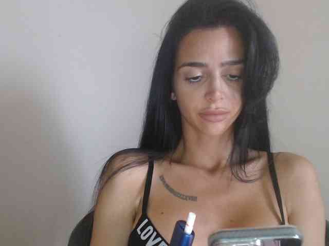 Gloriyapg webcam