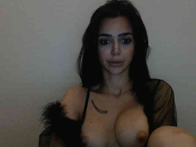 Gloriyapg webcam