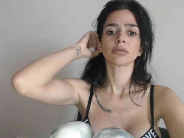 Gloriyapg webcam