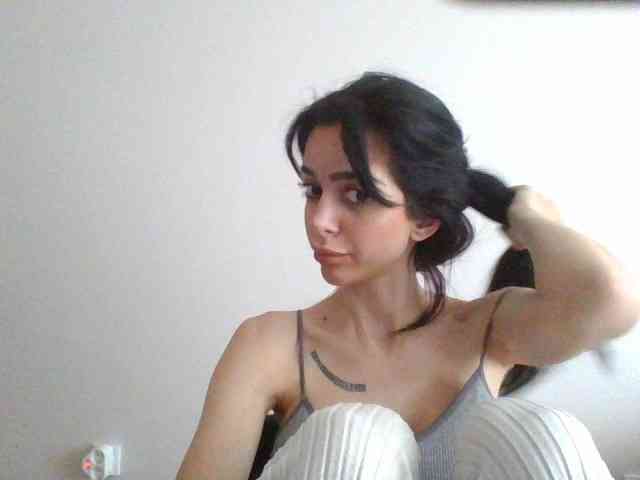 Gloriyapg webcam