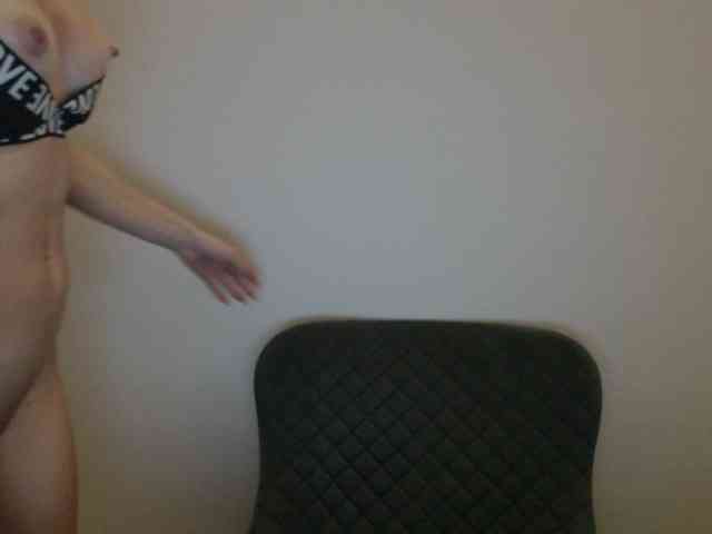 Gloriyapg webcam