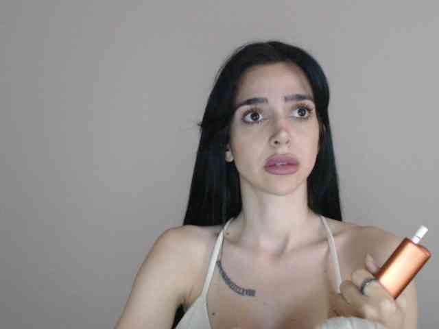 Gloriyapg webcam
