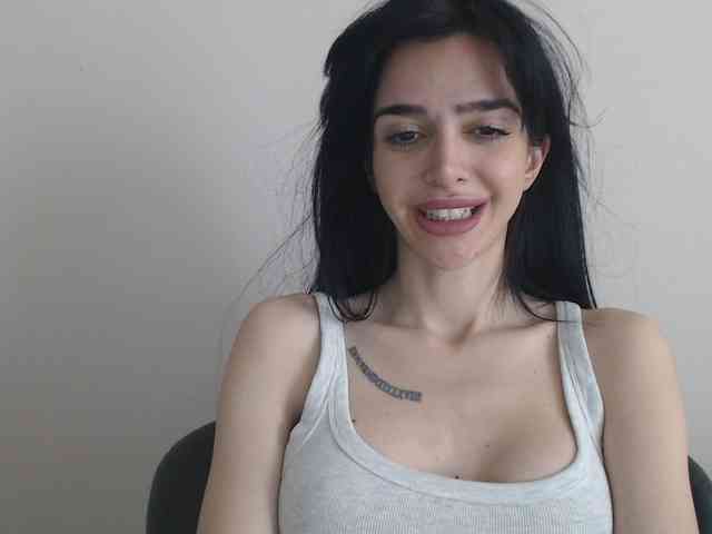Gloriyapg webcam