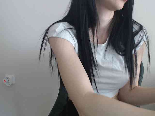 Gloriyapg webcam